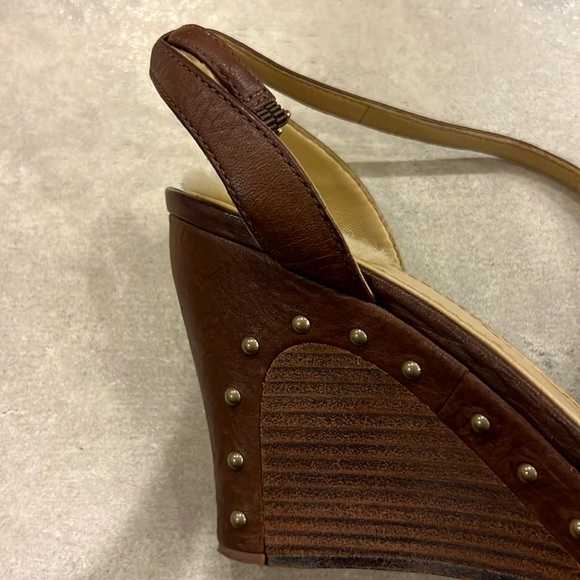 Ugg good condition sandal - Picture 4 of 4